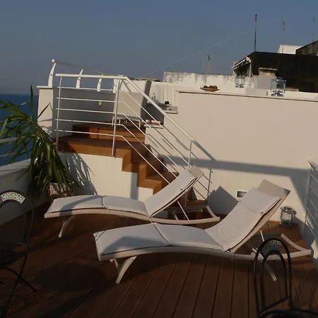 B&B Finestra Sul Mare-2