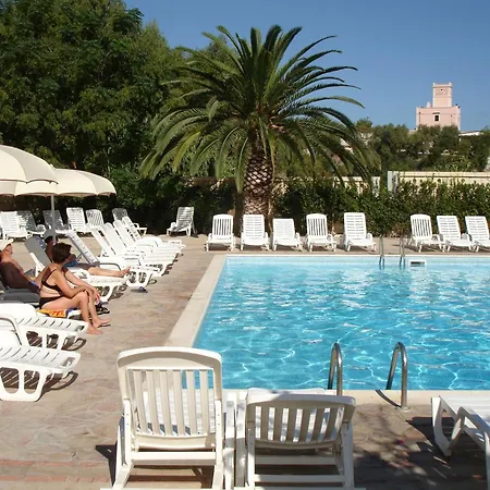 Baia Degli Aranci Suite&Apartments-2