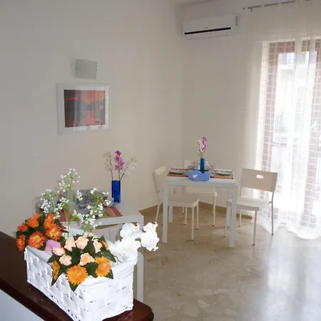 B&B Le Grand Bleu Siracusa - One Hundred Steps From Ortigia -Sea View --2