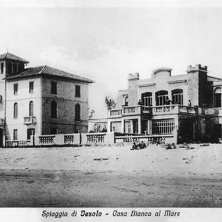 Casa Bianca Al Mare-2