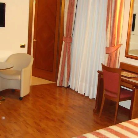 Albergo Corona-2