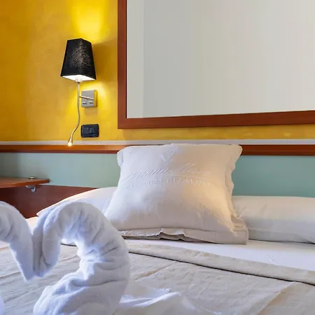 Hotel Vienna-2
