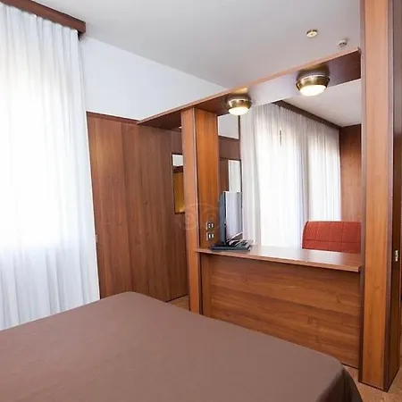 Grand Hotel Elite-3