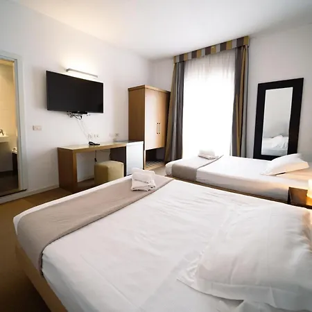Hotel Trieste-3
