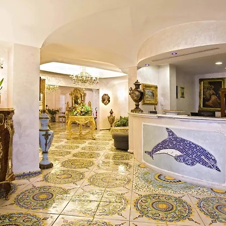 Strand Hotel Delfini-2