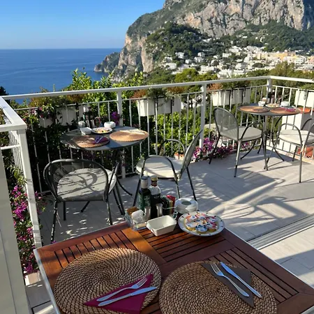 La Reginella Capri-2