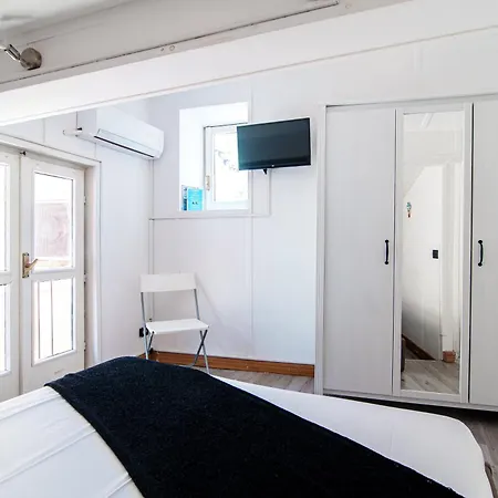 Joivy Al Duomo Guest House-3
