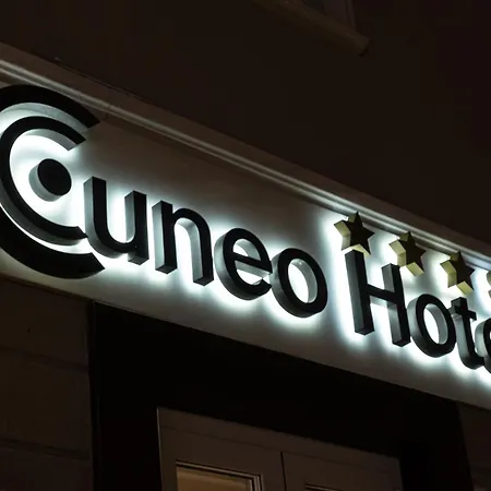 Cuneo Hotel-3