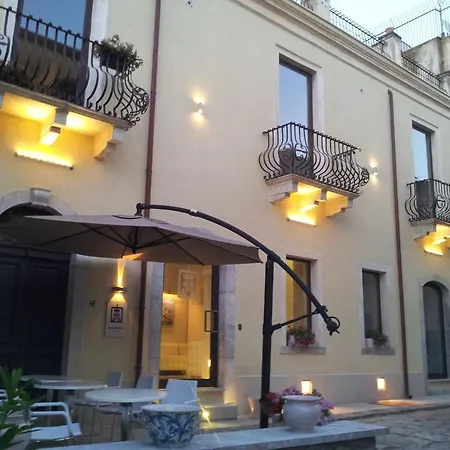 Porta Del Tocco Design Rooms-3
