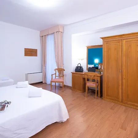 Lvg Hotel Collection - Majestic-2