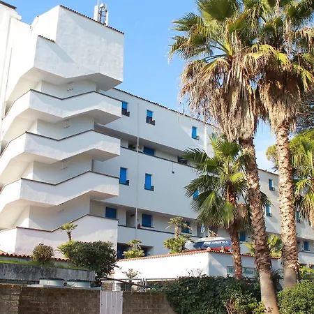 Marina Club Hotel-2