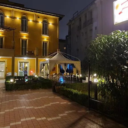 Hotel Alibi-3