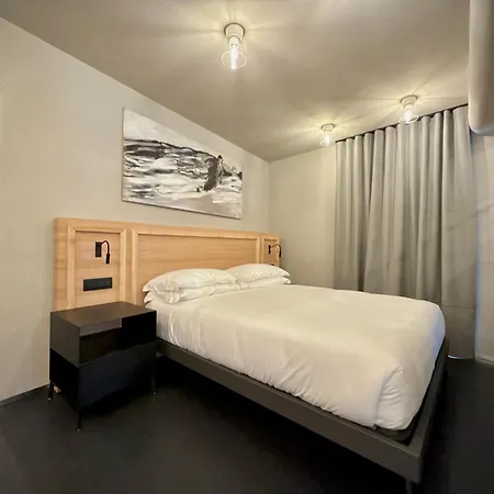 Hotel Village-2