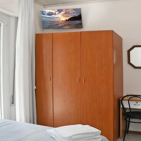 Hotel Exclusive - In Pieno Centro A Pochi Passi Dal Mare-3