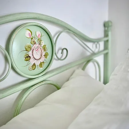 Bed&Breakfast Villa Lorena-2