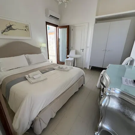 Elamar Rooms & Apartment-3