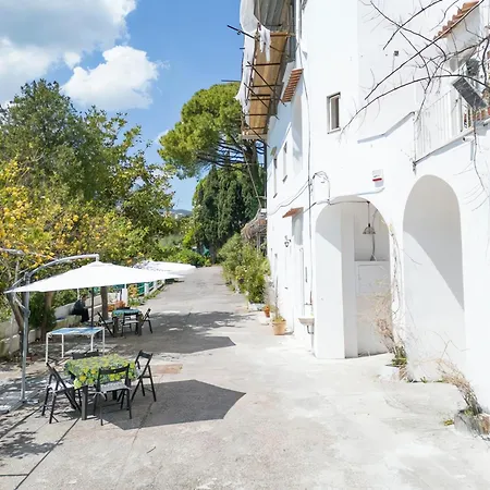 Casa Nina- Camere Con Vista Mare E Terrazza A Raito, Costiera Amalfitana-2