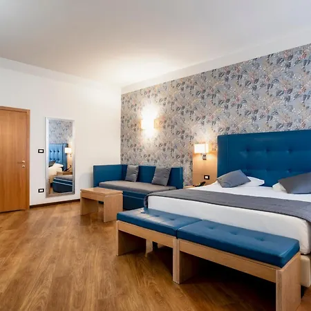 Hotel Accademia-3