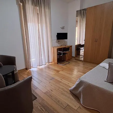Hotel Del Viale-3