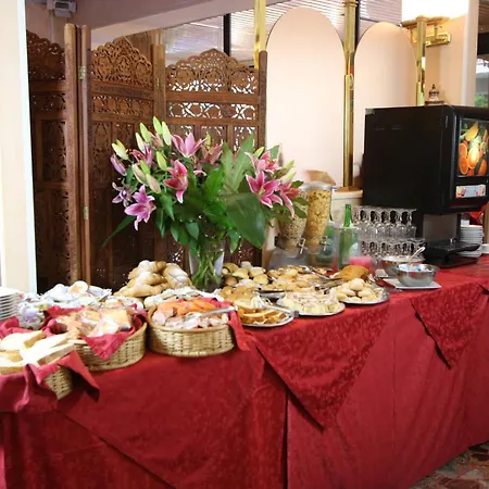 Hotel Britannia Rimini Marina Centro-2