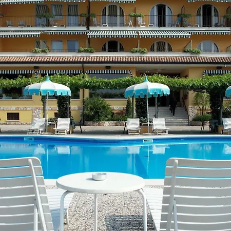 Hotel Garden-3