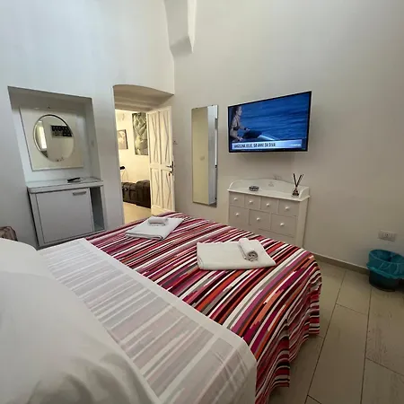Elamar Rooms & Apartment-2