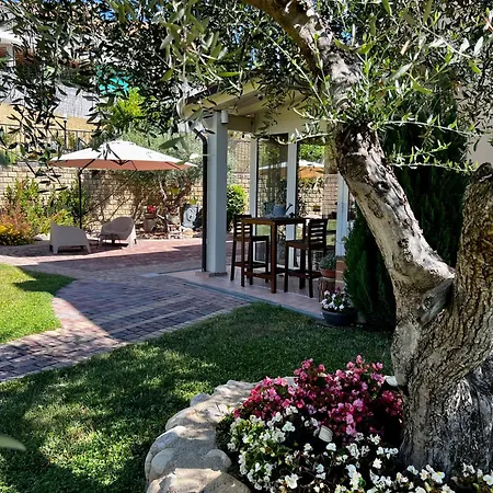 Peperosa In Collina B&B-3