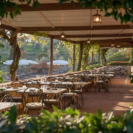 Relais Vignale & Spa-3