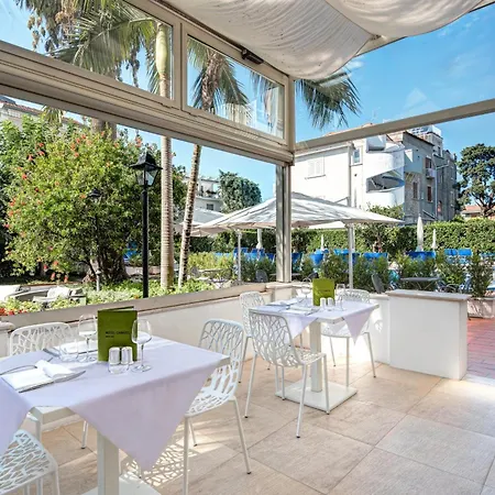Hotel Caravel-2