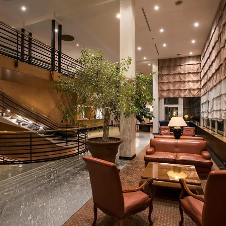 Flyon Hotel & Conference Center-3