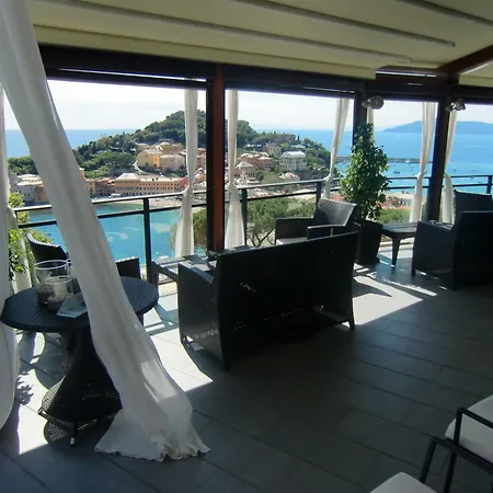 Hotel Vis A Vis-2