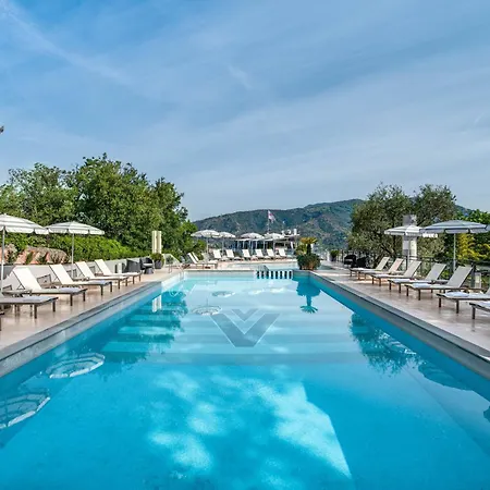 Hotel Vis A Vis-3