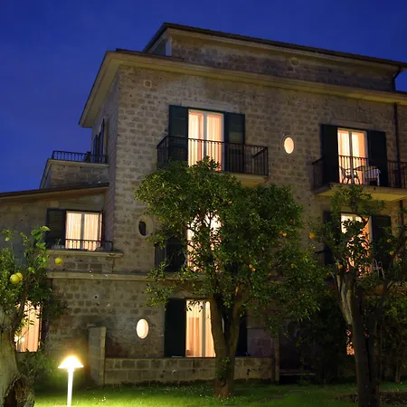 Hotel Alpha-2