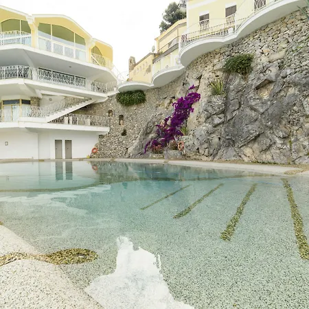 Grand Hotel Excelsior-2
