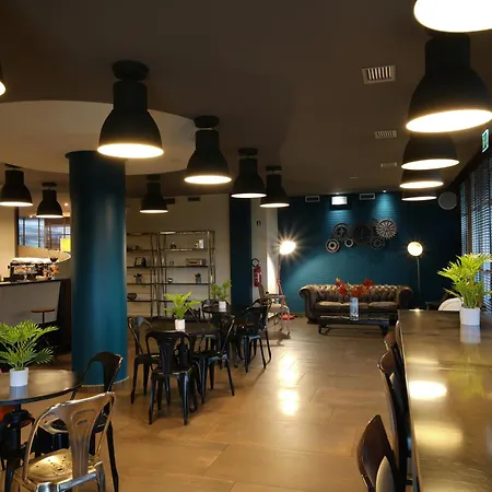 La Meridiana Bleisure Hotel-3