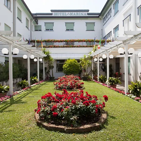 Hotel Marina-3