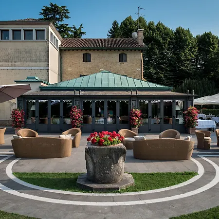 Villa Franceschi Hotel & Resort-2