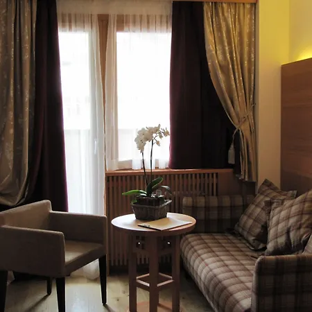 Majestic Hotel-3