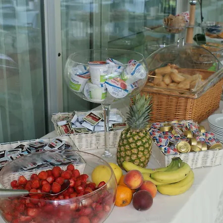 Hotel Marina-3