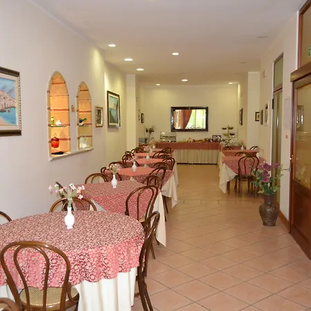 Hotel Mediterraneo-3