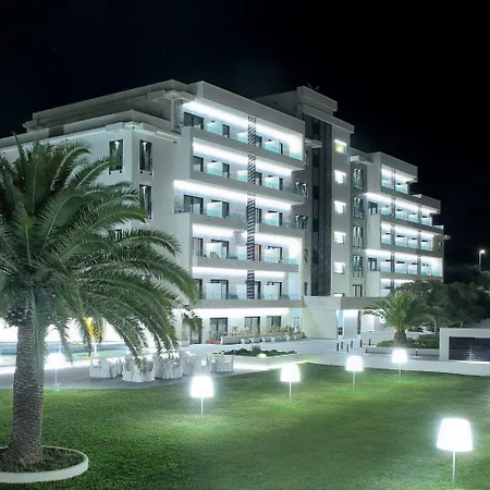 Hotel Santa Lucia Le Sabbie D'Oro-3