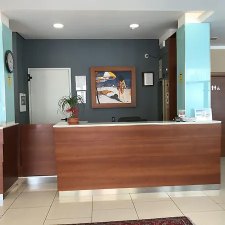 Hotel Boom-3