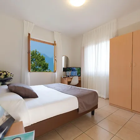 Hotel La Pace-2