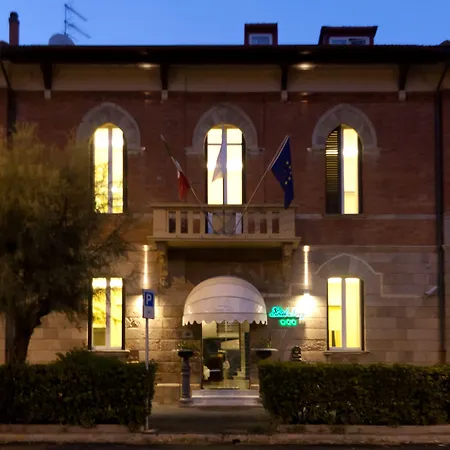 Hotel Navy-2