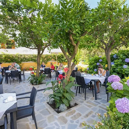 Hotel Leone-3