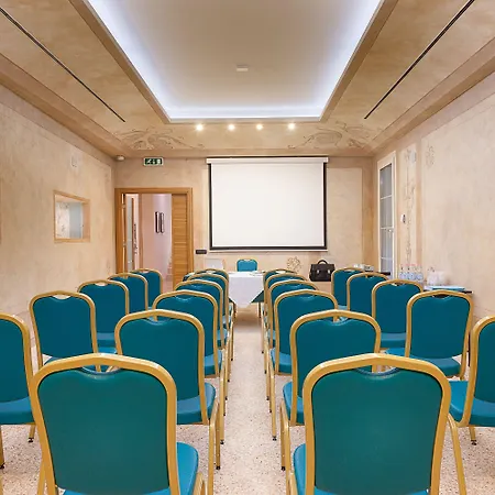 Gallery Room-2
