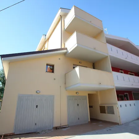 Moon River Guest House-3