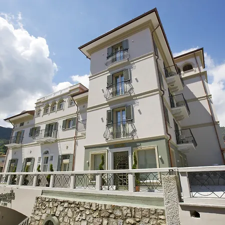 Hotel Al Campanile - Luxury Suites & Apartments-3