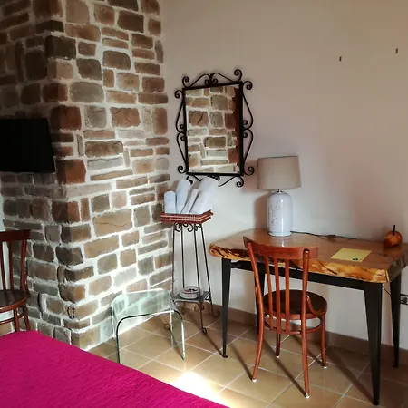 B&B Pompeilog-3