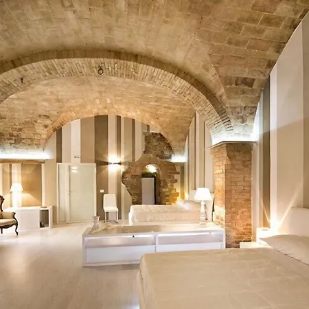 Hotel Degli Affreschi-3